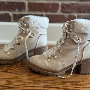 Cream Winter Faux Suede Boots with Faux Fur Lining and Rugged Sole